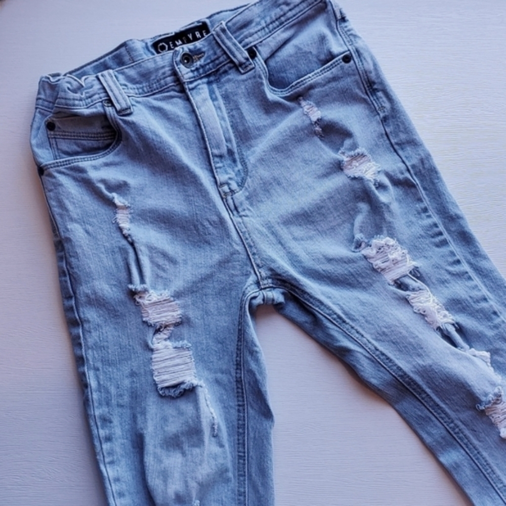 Empyre Verge Distressed Light Wash Jeans  25